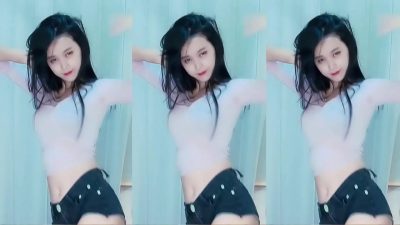 G Aacute I Trung Quốc Nhảy M Aacute I Nh Agrave đang Ch Aacute Y