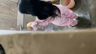 Desislimgirl – Bhabhi Take Shawer Full Nude In Bathroom