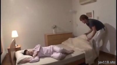 Fucking Milf After Drinnk Wine In Bedfucking Milf After Drinnk Wine In Bed