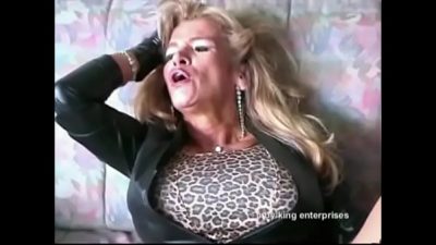 Bigboobed Traudl Caff Gets Merciless Fucked By Machine In Pussy And Ass German Porn