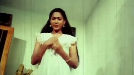 Telugu Hot Actress Hema Aunty Romance In Night Dress Earlydays Hindi Video